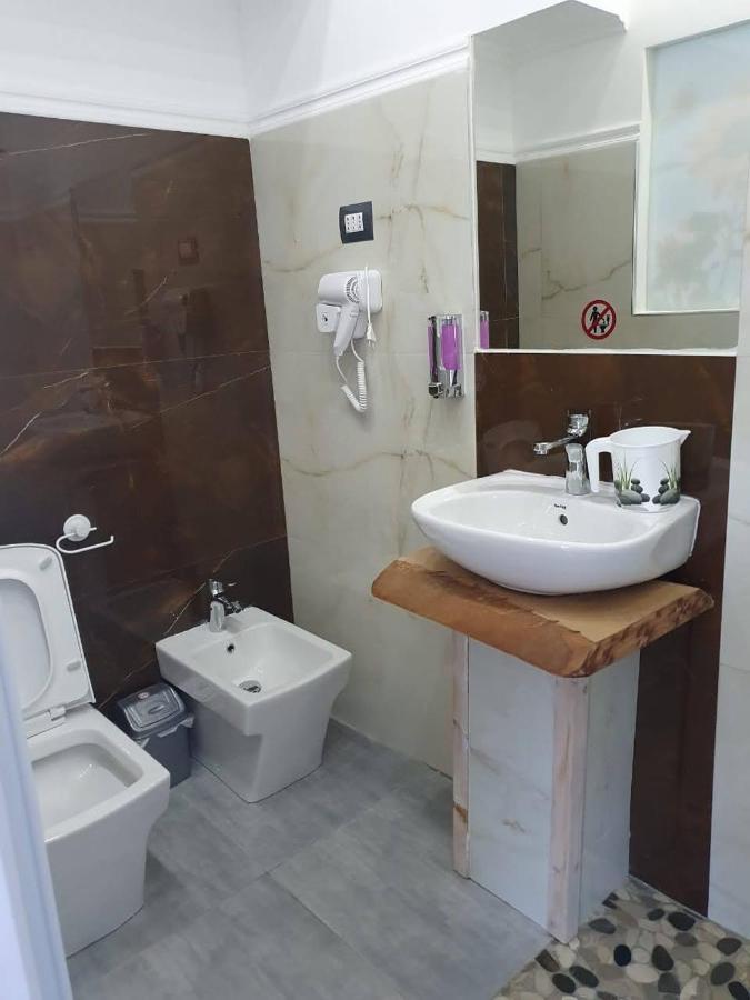 Vila Oliven Vlorë Exterior foto